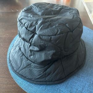 Zara Bucket Hat, Size Medium, quilted